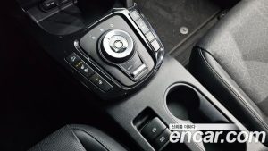 Kia Seltos Бензин 1.6 Turbo 4WD 2024 года из Южной Кореи