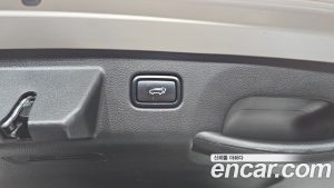 Kia Seltos Бензин 1.6 Turbo 4WD 2024 года из Южной Кореи