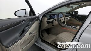 Genesis G80 Бензин 3.5 Turbo AWD 2025 года из Южной Кореи