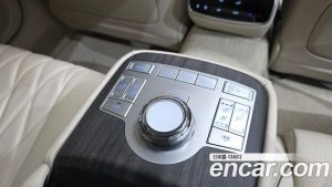 Genesis G80 Бензин 3.5 Turbo AWD 2025 года из Южной Кореи