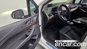 BMW 2-Series 220i Luxury 2023 года из Южной Кореи