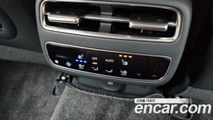Genesis GV70 2.5T Бензин AWD 2025 года из Южной Кореи