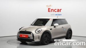 Mini Cooper CLASSIC 2024 года из Южной Кореи