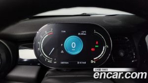 Mini Cooper CLASSIC 2024 года из Южной Кореи