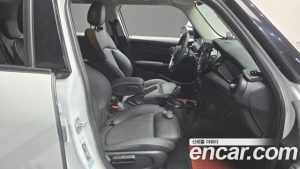 Mini Cooper 5Door CLASSIC 2024 года из Южной Кореи