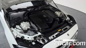 Mercedes-Benz C-Class C200 Avantgarde 2024 года из Южной Кореи