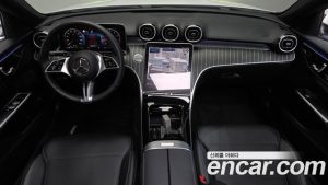 Mercedes-Benz C-Class C200 Avantgarde 2024 года из Южной Кореи