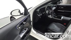 Mercedes-Benz C-Class C200 Avantgarde 2024 года из Южной Кореи