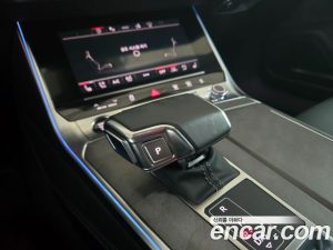 Audi A7 50 TDI 4WD Premium 2024 года из Южной Кореи