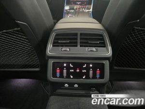 Audi A7 50 TDI 4WD Premium 2024 года из Южной Кореи