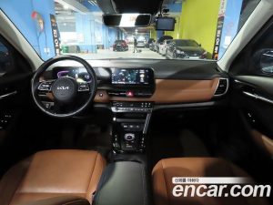 Kia Seltos Бензин 1.6 Turbo 2WD 2024 года из Южной Кореи