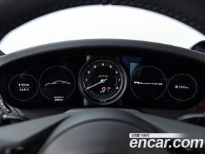 Porsche 911 CARRERA 4 GTS 2024 года из Южной Кореи