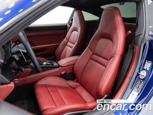 Porsche 911 CARRERA 4 GTS 2024 года из Южной Кореи