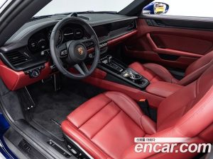 Porsche 911 CARRERA 4 GTS 2024 года из Южной Кореи