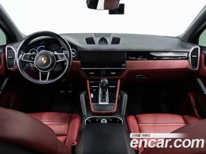 Porsche Cayenne 3.0 2023 года из Южной Кореи
