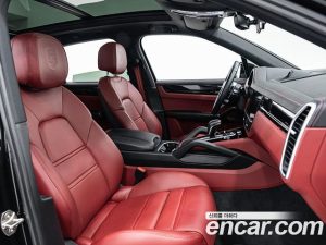 Porsche Cayenne 3.0 2023 года из Южной Кореи