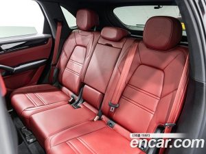 Porsche Cayenne 3.0 2023 года из Южной Кореи