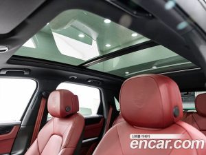 Porsche Cayenne 3.0 2023 года из Южной Кореи