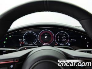 Porsche Taycan Turbo 2025 года из Южной Кореи
