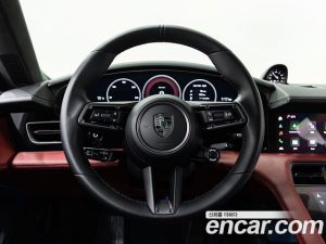 Porsche Taycan Turbo 2025 года из Южной Кореи