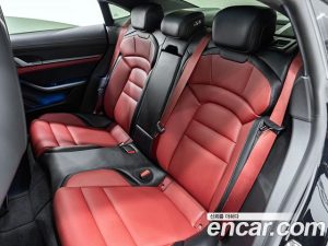 Porsche Taycan Turbo 2025 года из Южной Кореи