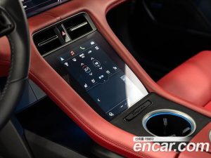 Porsche Taycan Turbo 2025 года из Южной Кореи