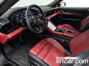 Porsche Taycan Turbo 2025 года из Южной Кореи