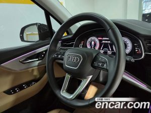Audi Q7 45 TDI 4WD 2023 года из Южной Кореи