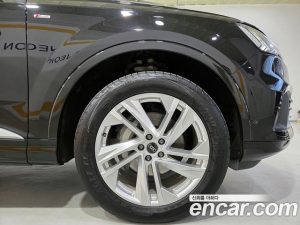 Audi Q7 45 TDI 4WD 2023 года из Южной Кореи
