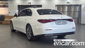 Mercedes-Benz E-Class E220d 4MATIC Exclusive 2024 года из Южной Кореи
