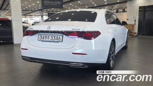 Mercedes-Benz E-Class E220d 4MATIC Exclusive 2024 года из Южной Кореи