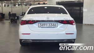 Mercedes-Benz E-Class E220d 4MATIC Exclusive 2024 года из Южной Кореи