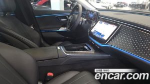 Mercedes-Benz E-Class E220d 4MATIC Exclusive 2024 года из Южной Кореи