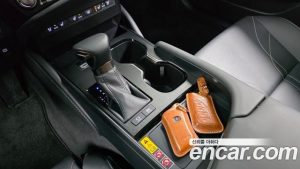 Lexus ES Executive 2025 года из Южной Кореи