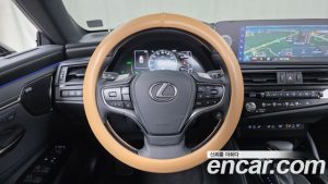 Lexus ES Executive 2025 года из Южной Кореи