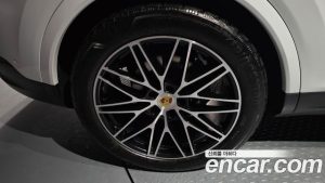 Porsche Cayenne 3.0 Coupe 2024 года из Южной Кореи