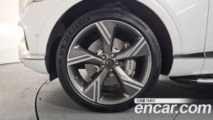 Genesis GV80 2.5T Бензин AWD 2024 года из Южной Кореи