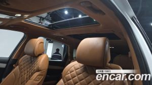 Genesis GV80 2.5T Бензин AWD 2024 года из Южной Кореи