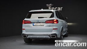 BMW X5 xDrive 40i M Sport 2024 года из Южной Кореи