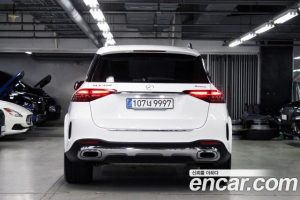 Mercedes-Benz GLE-Class GLE450 4MATIC 2025 года из Южной Кореи