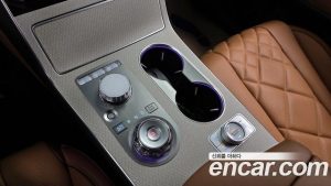 Genesis GV80 2.5T Бензин AWD 2024 года из Южной Кореи