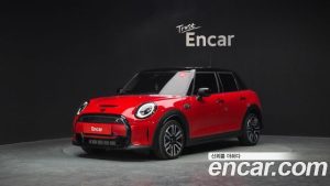 Mini Cooper 5Door CLASSIC 2024 года из Южной Кореи