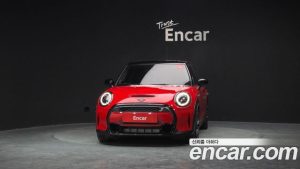 Mini Cooper 5Door CLASSIC 2024 года из Южной Кореи