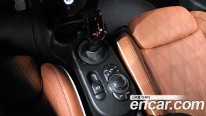 Mini Cooper 5Door CLASSIC 2024 года из Южной Кореи