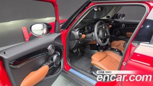 Mini Cooper 5Door CLASSIC 2024 года из Южной Кореи