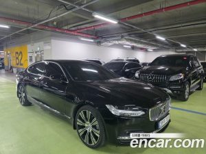 Volvo S90 B6 AWD ULTIMATE Bright 2023 года из Южной Кореи