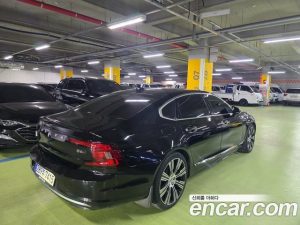Volvo S90 B6 AWD ULTIMATE Bright 2023 года из Южной Кореи