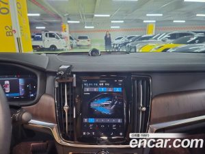 Volvo S90 B6 AWD ULTIMATE Bright 2023 года из Южной Кореи