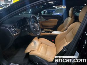 Volvo S90 B6 AWD ULTIMATE Bright 2023 года из Южной Кореи