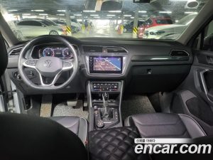 Volkswagen Tiguan 2.0 TDI 4 Prestige 2023 года из Южной Кореи